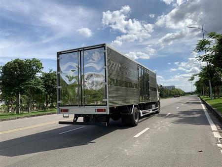 Xe tải FAW 8 tấn thùng dài 9,7m 6