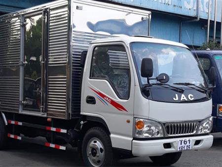 Xe tải JAC 2.3 tấn thùng kín 4.4 mét 5