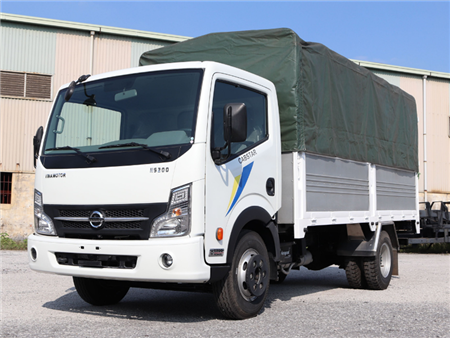 Xe tải Nissan 3.49 tấn Cabstar – NS350 thùng bạt 2